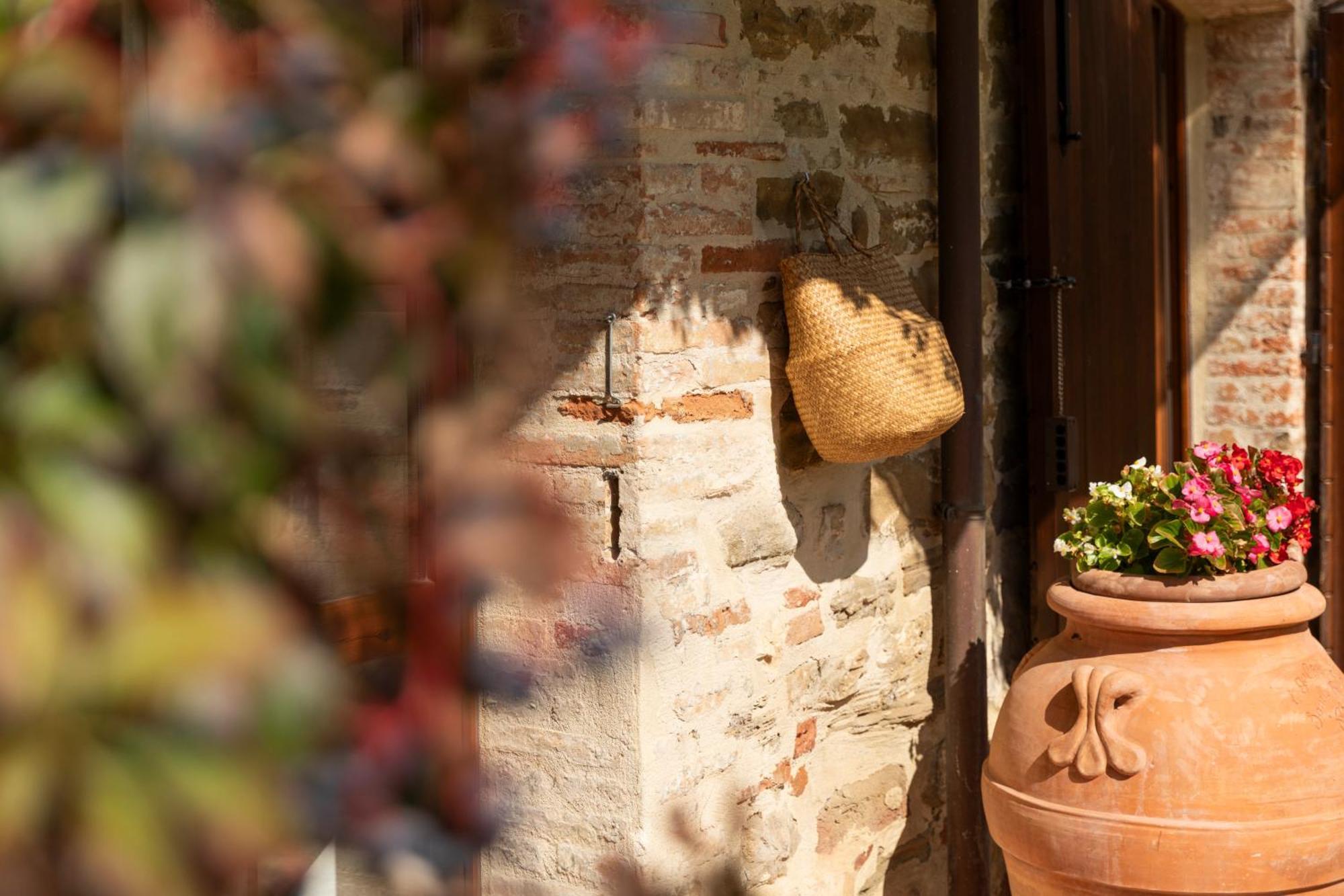 Agriturismo I Gelsi Di Santa Cristina Gubbio Bagian luar foto