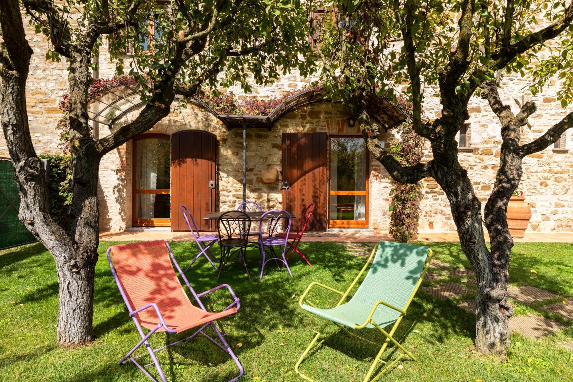 Agriturismo I Gelsi Di Santa Cristina Gubbio Bagian luar foto