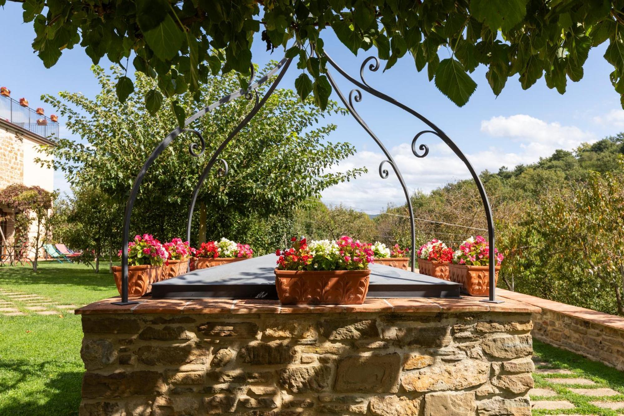 Agriturismo I Gelsi Di Santa Cristina Gubbio Bagian luar foto