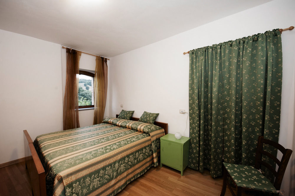 Agriturismo I Gelsi Di Santa Cristina Gubbio Bagian luar foto