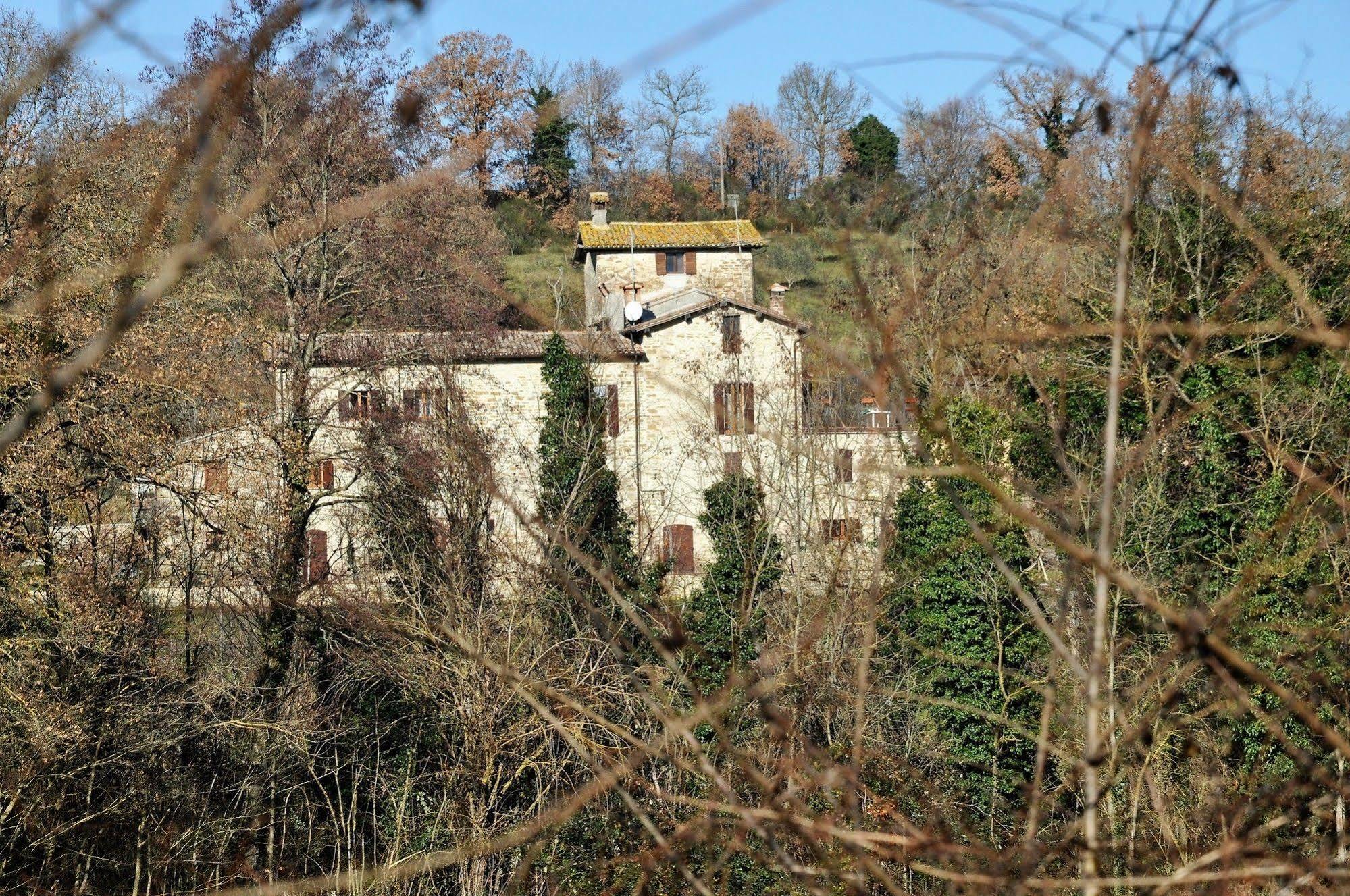 Agriturismo I Gelsi Di Santa Cristina Gubbio Bagian luar foto